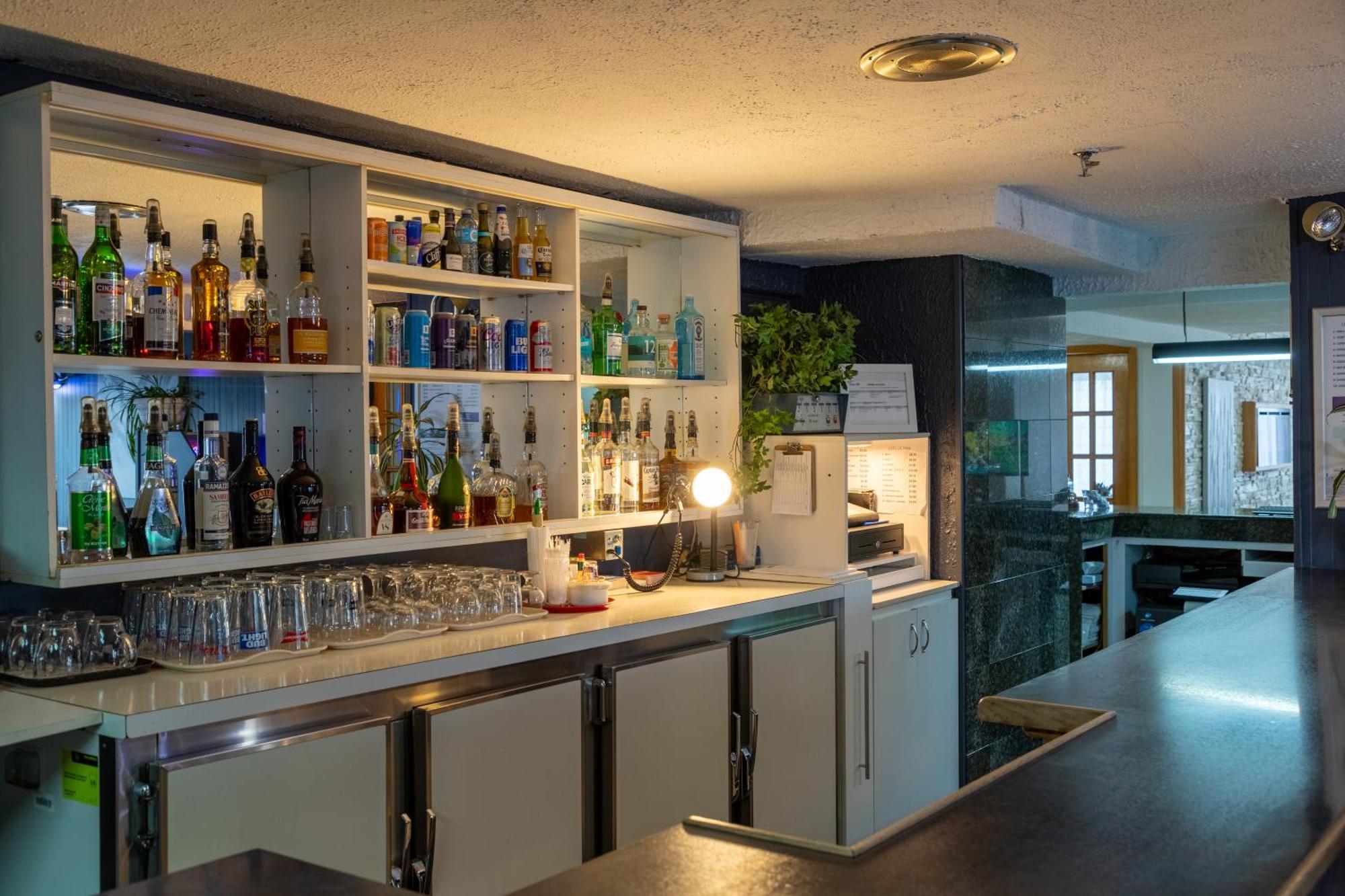 Hotel Les Mouettes Sept-Îles エクステリア 写真